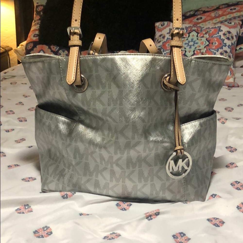 silver metallic michael kors purse